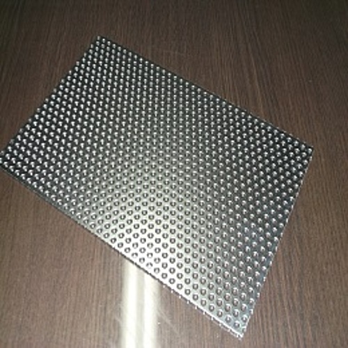 加賀金属　パンチングメタル　FPM-81